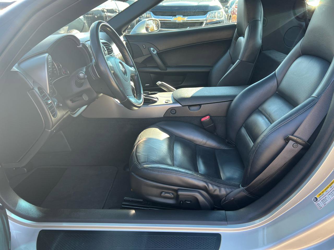 Used 2006 Chevrolet Corvette Coupe w/ Preferred Equipment Group image 16