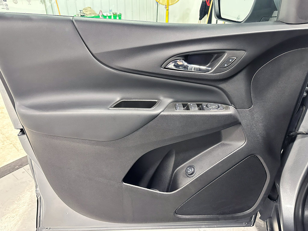 Used 2024 Chevrolet Equinox LT AWD/4WD image 20