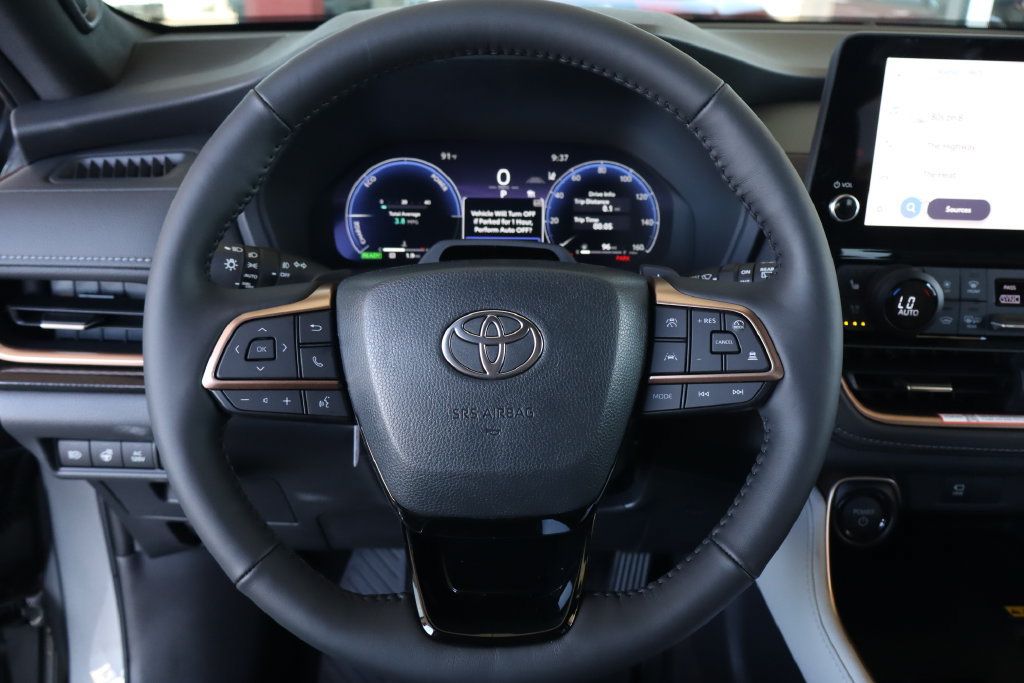 New 2026 Toyota Grand Highlander AWD Hybrid image 17