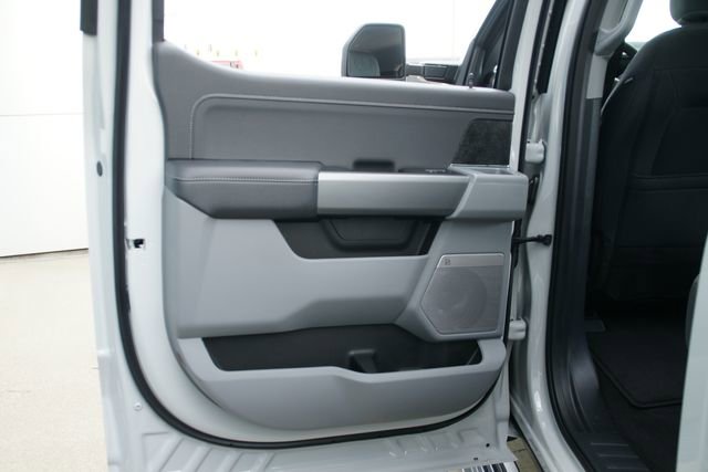 New 2026 Ford F350 XLT w/ XLT Premium Package AWD/4WD image 31