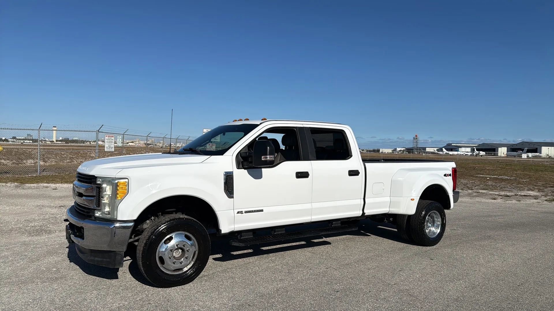 Used 2017 Ford F350 XL w/ Power Equipment Group AWD/4WD image 2