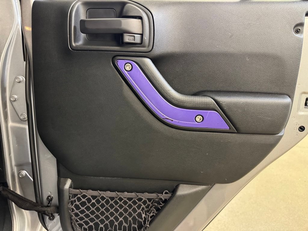 Used 2018 Jeep Wrangler Unlimited Sahara AWD/4WD image 20