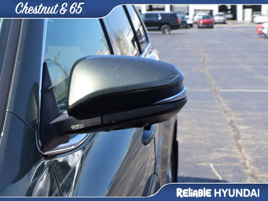 Used 2018 Toyota Highlander Limited Platinum image 12