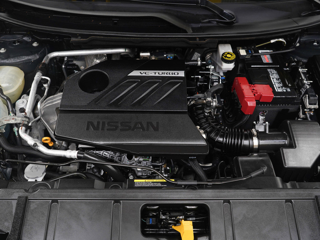 Used 2024 Nissan Rogue SV w/ SV Premium Package image 33