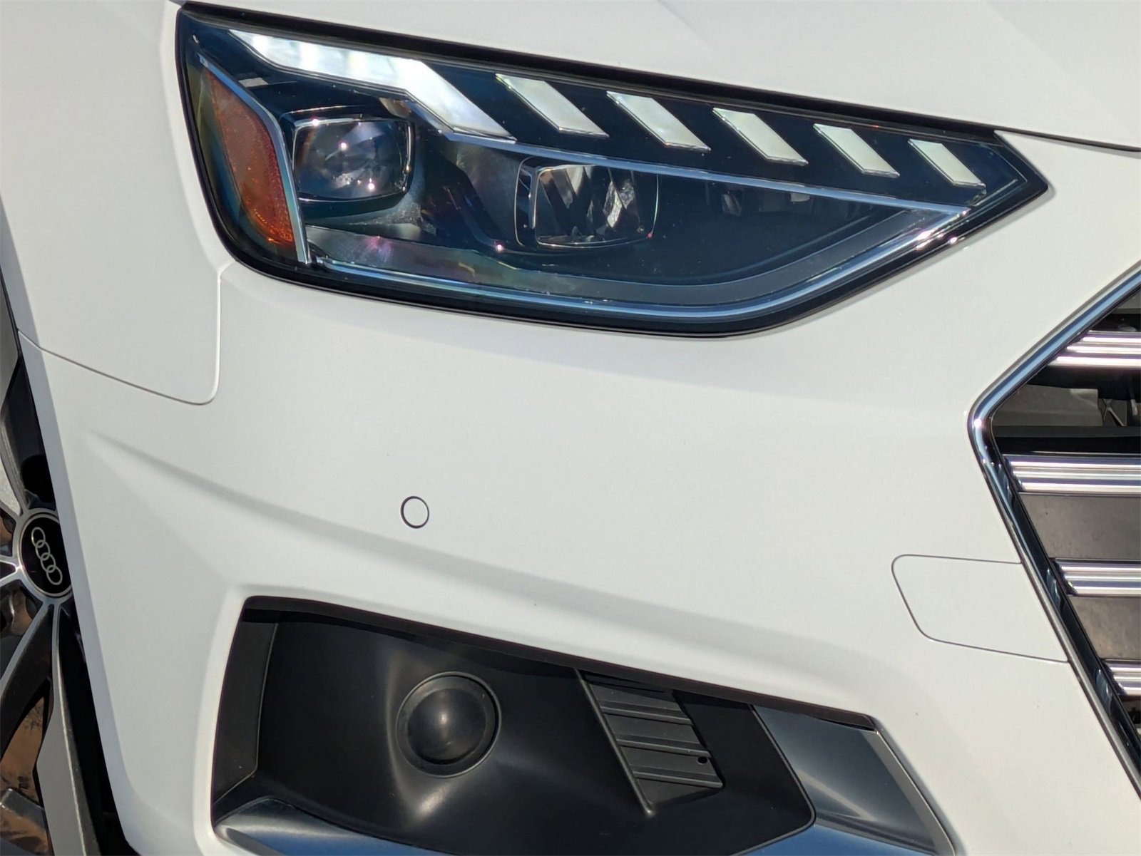 Used 2023 Audi A4 2.0T Premium w/ Convenience Package image 25