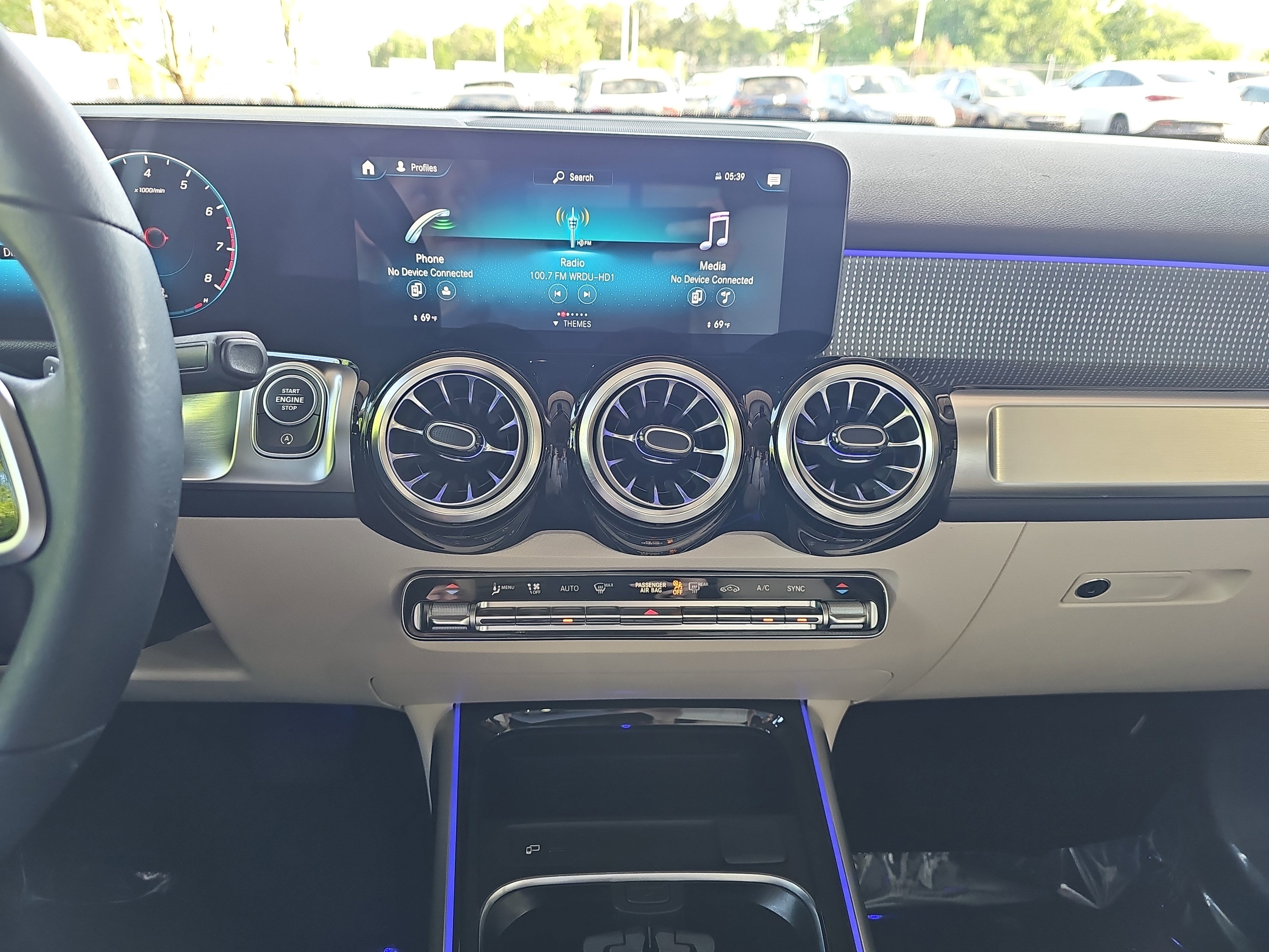 Used 2022 Mercedes-Benz GLB 250 image 22