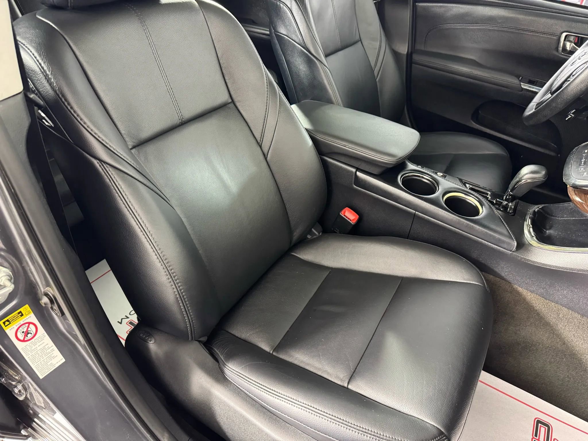 Used 2013 Toyota Avalon Limited image 35