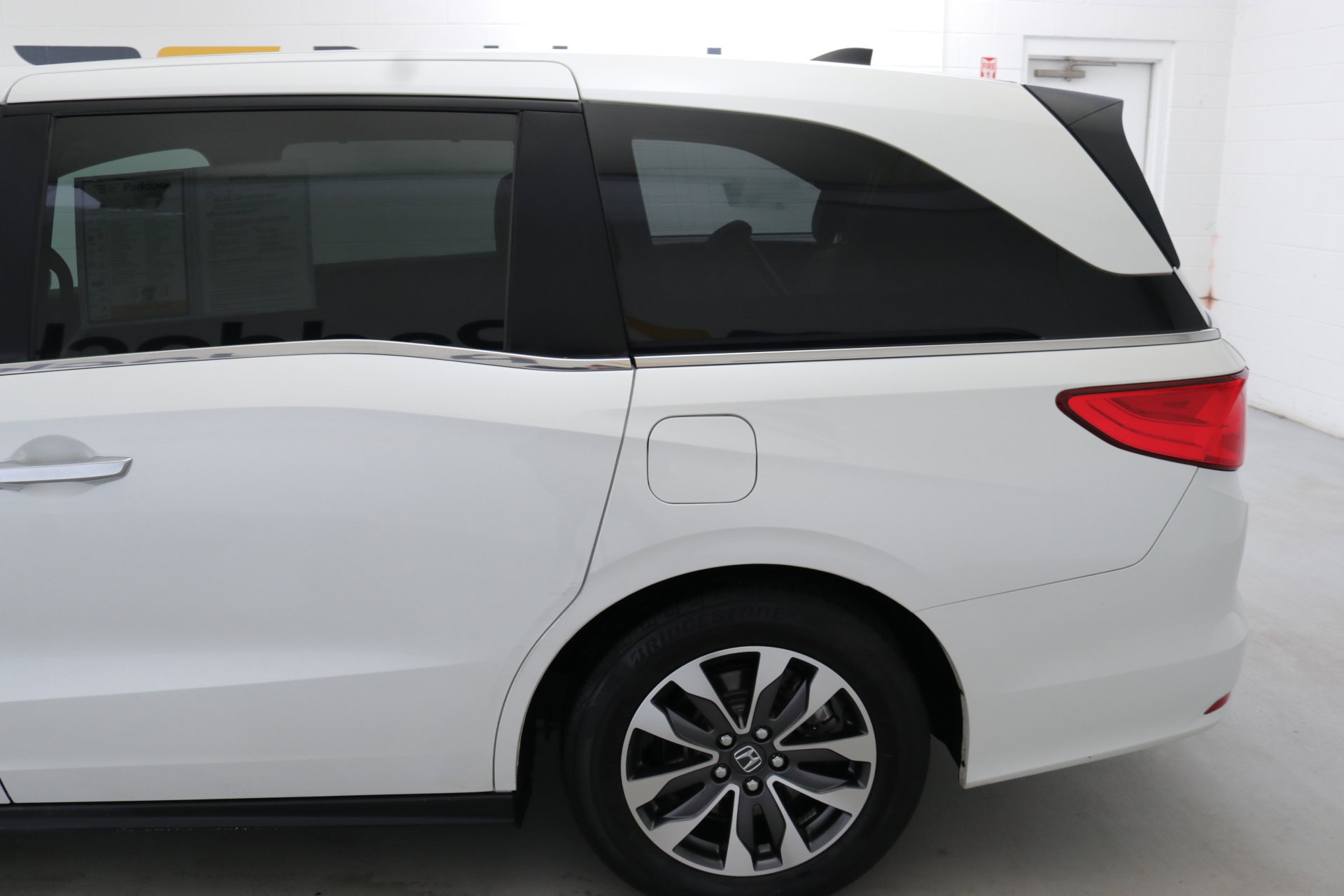 Used 2023 Honda Odyssey EX-L image 5