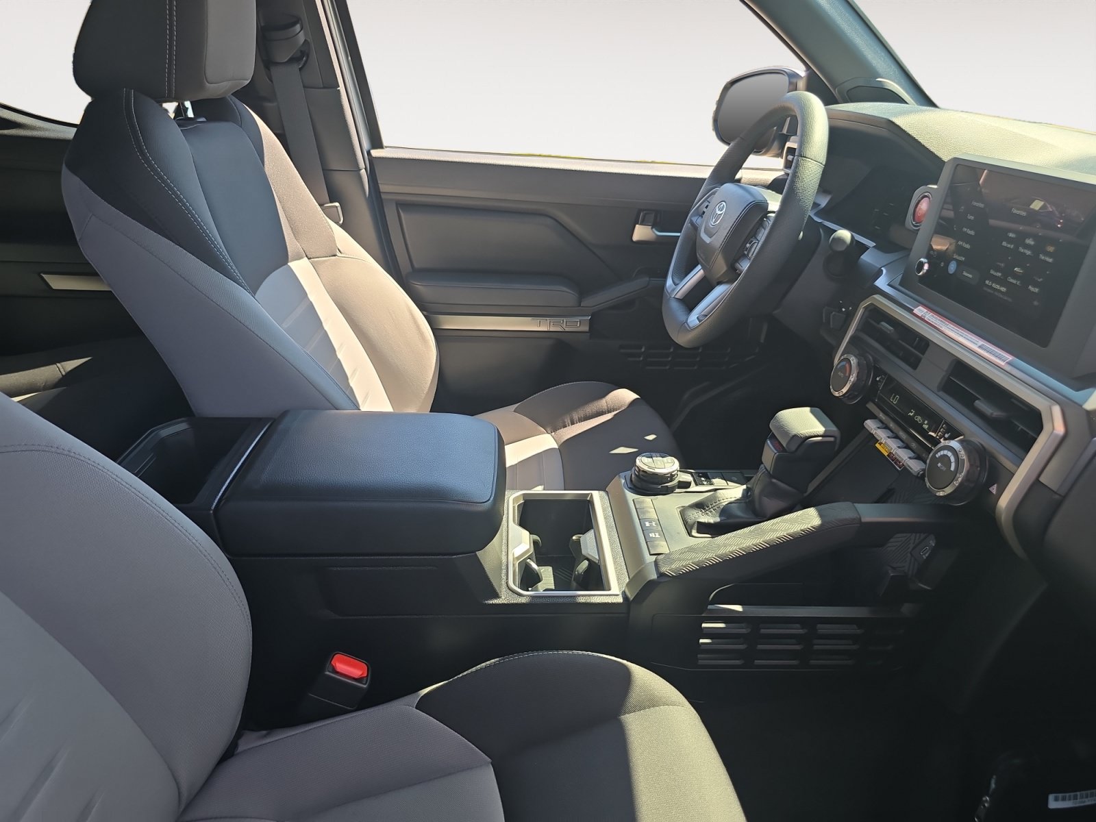 Certified 2025 Toyota Tacoma TRD Off-Road w/ TRD Off Road Upgrade Package AWD/4WD image 15