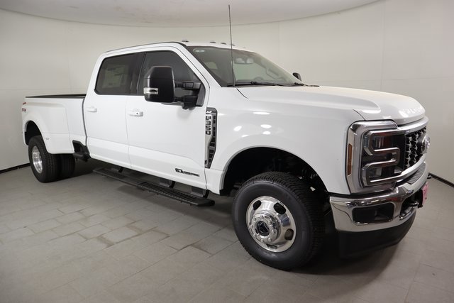 New 2026 Ford F350 XLT w/ XLT Premium Package image 3