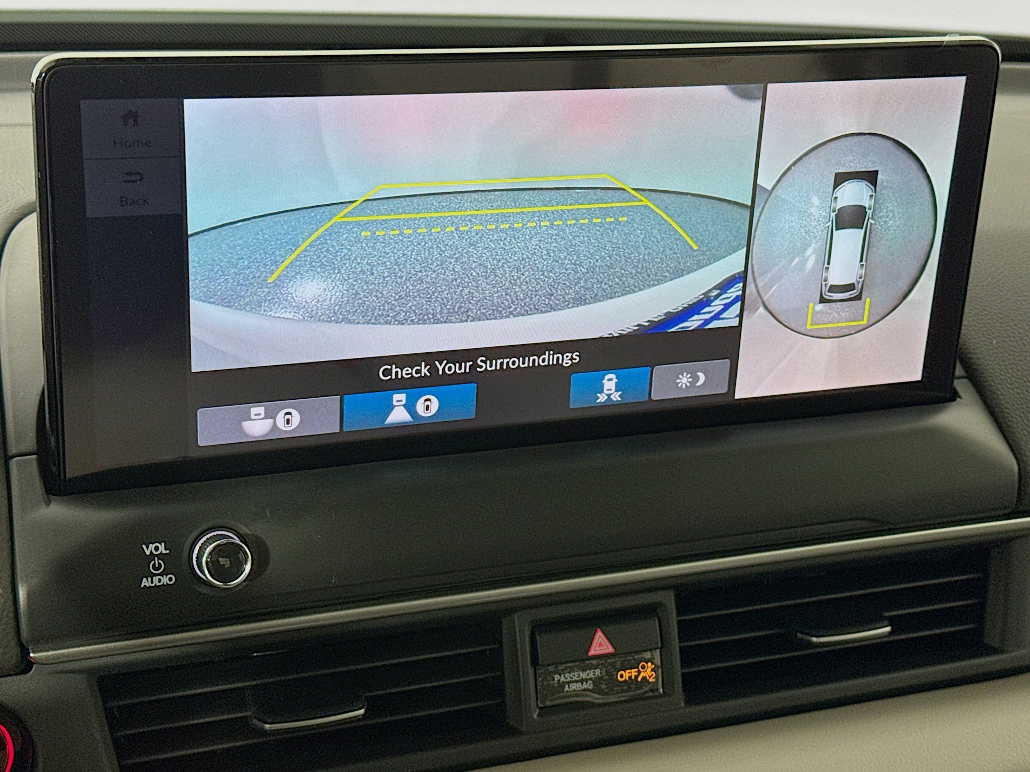 New 2026 Honda Pilot Touring image 14