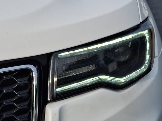 Used 2018 Jeep Grand Cherokee Limited w/ Luxury Group II AWD/4WD image 12