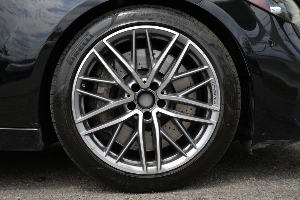 Used 2024 Mercedes-Benz C 63 AMG S image 12