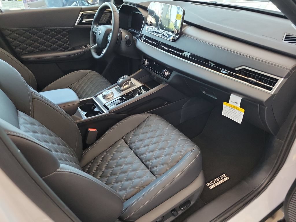 New 2026 Nissan Rogue Platinum AWD/4WD image 11