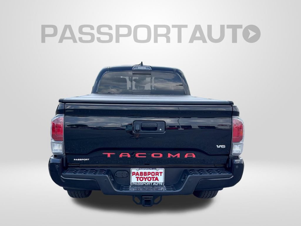 Used 2021 Toyota Tacoma TRD Sport w/ TRD Premium Sport Package AWD/4WD image 7
