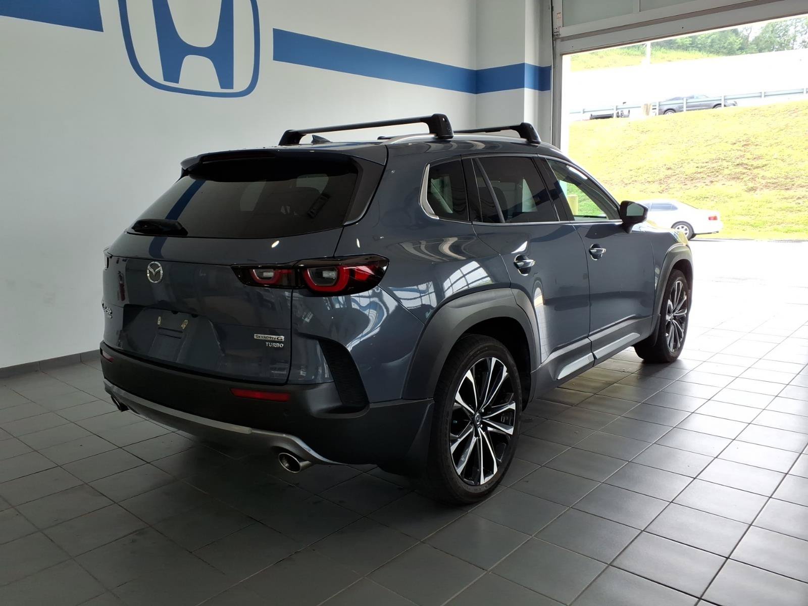 Used 2024 MAZDA CX-50 2.5 Turbo w/ Accent Package AWD/4WD image 5