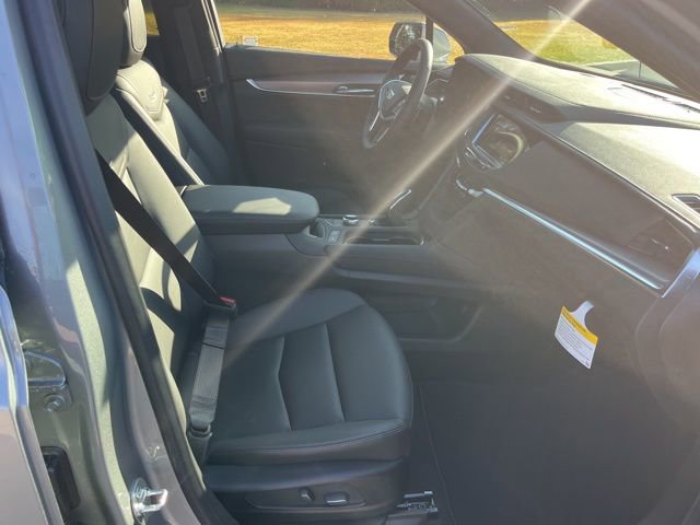 New 2026 Cadillac XT5 Luxury w/ LPO, Floor Liner Package AWD/4WD image 34