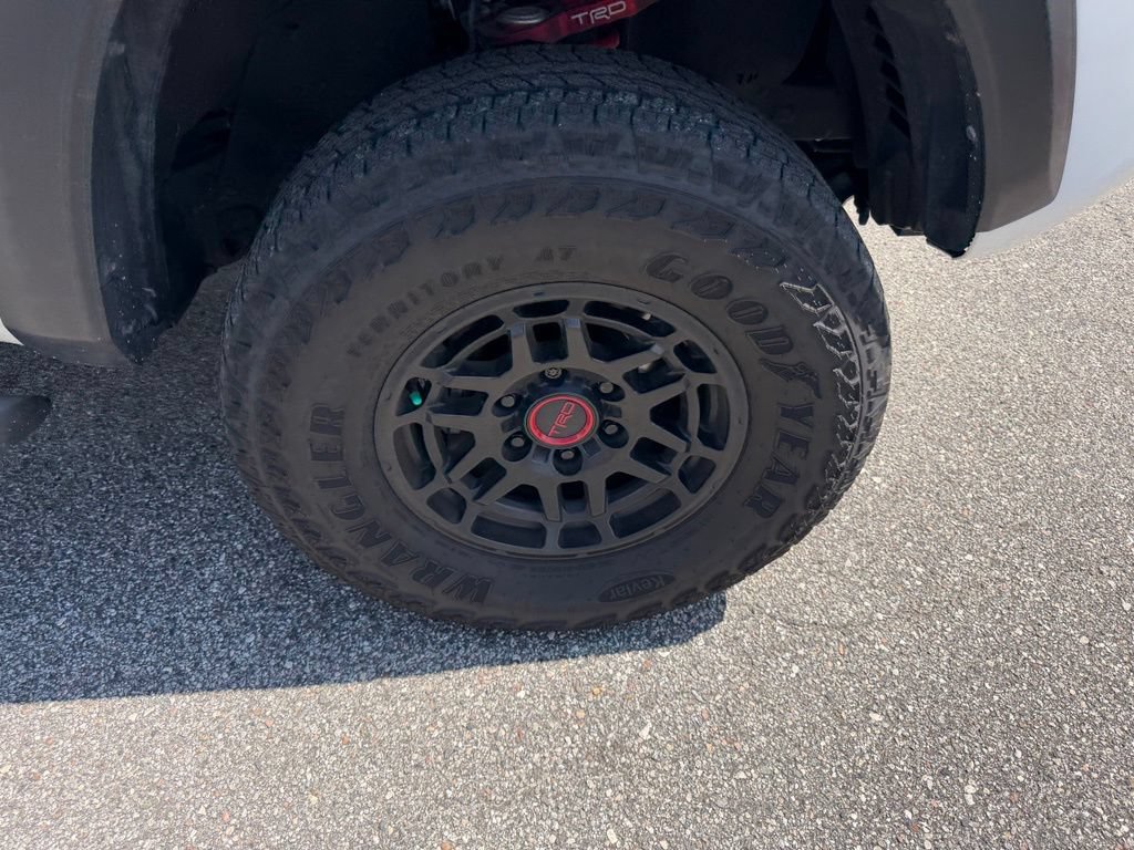 Used 2022 Toyota Tacoma TRD Pro AWD/4WD image 4