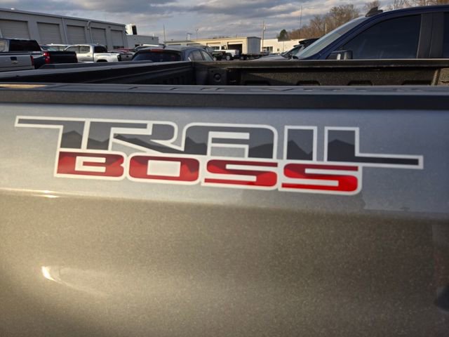 Used 2023 Chevrolet Silverado 1500 LT Trail Boss image 4