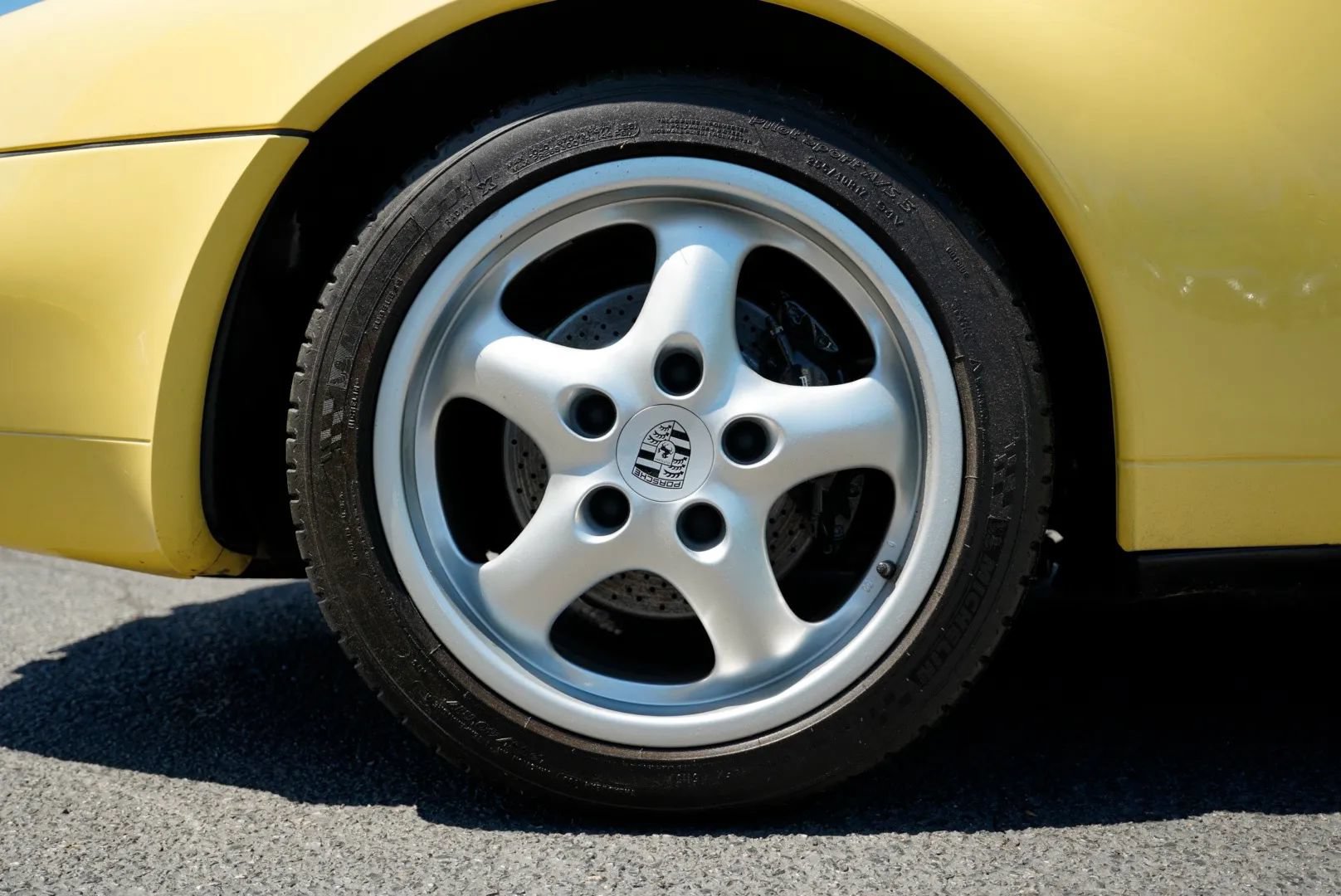 Used 1997 Porsche 911 Carrera RWD image 27