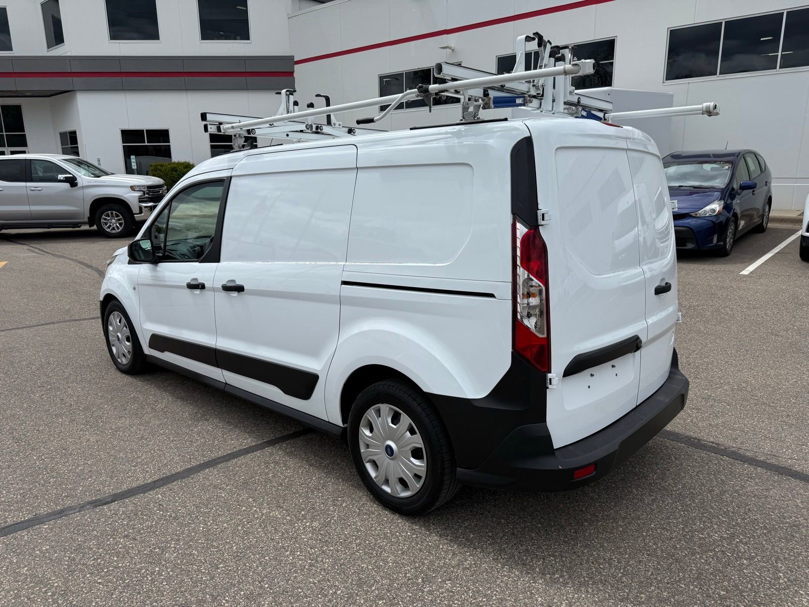 Used 2021 Ford Transit Connect XL FWD image 3