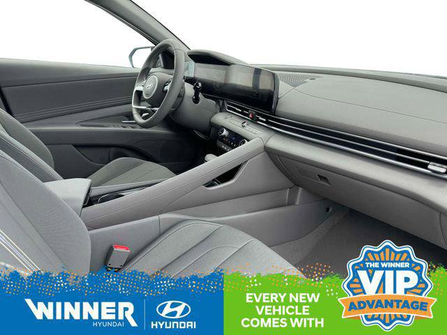 New 2025 Hyundai Elantra SEL image 16