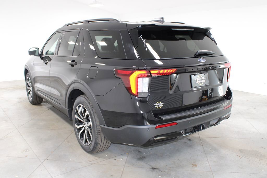 New 2026 Ford Explorer ST-Line image 6