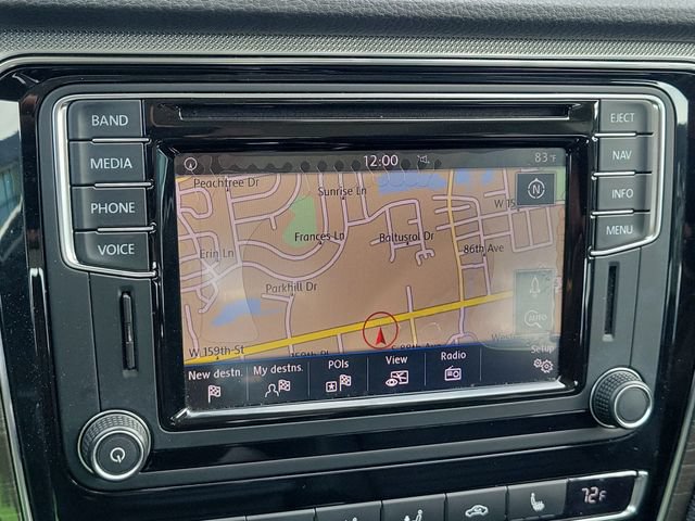 Used 2017 Volkswagen Passat 1.8T SEL Premium FWD image 27