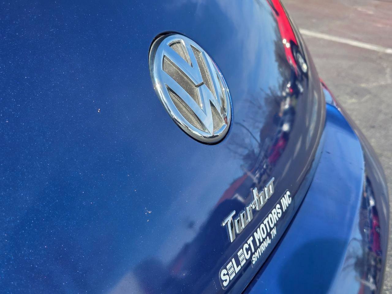 Used 2012 Volkswagen Beetle 2.0T image 8