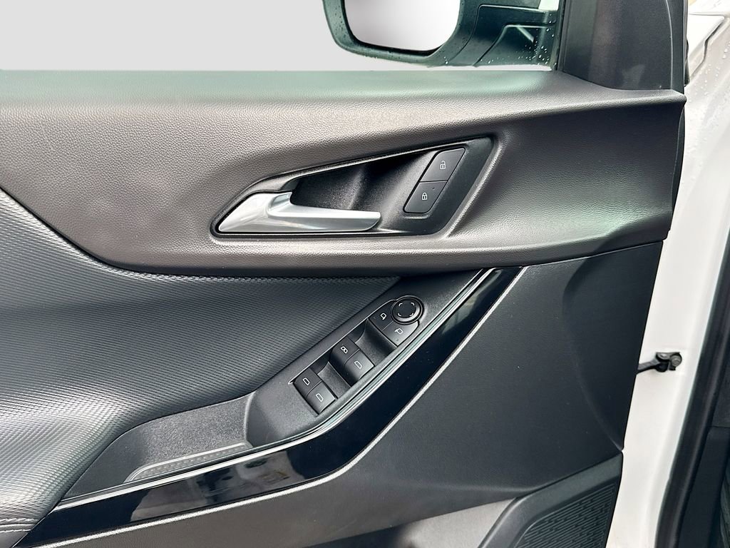 Used 2025 Chevrolet Equinox LT image 22