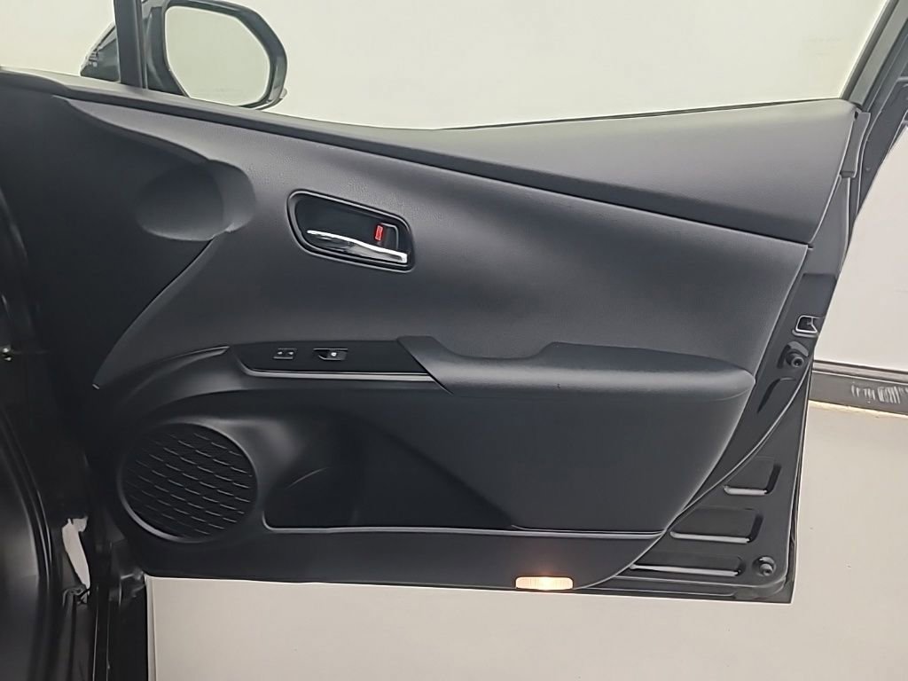 Used 2016 Toyota Prius Three w/ Advanced Technology Package FWD image 13