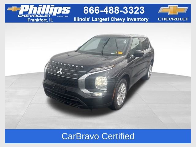 Used 2024 Mitsubishi Outlander ES image 1