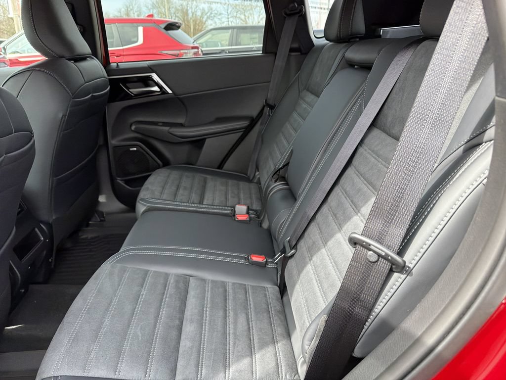 New 2026 Mitsubishi Outlander SE AWD/4WD image 13