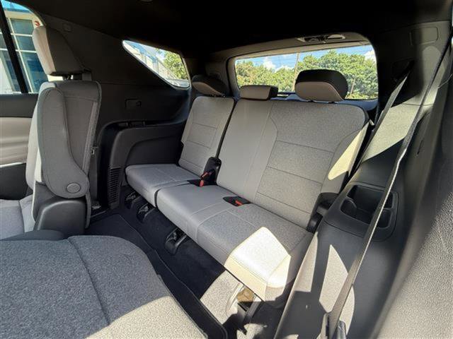 New 2026 Chevrolet Traverse LT image 25