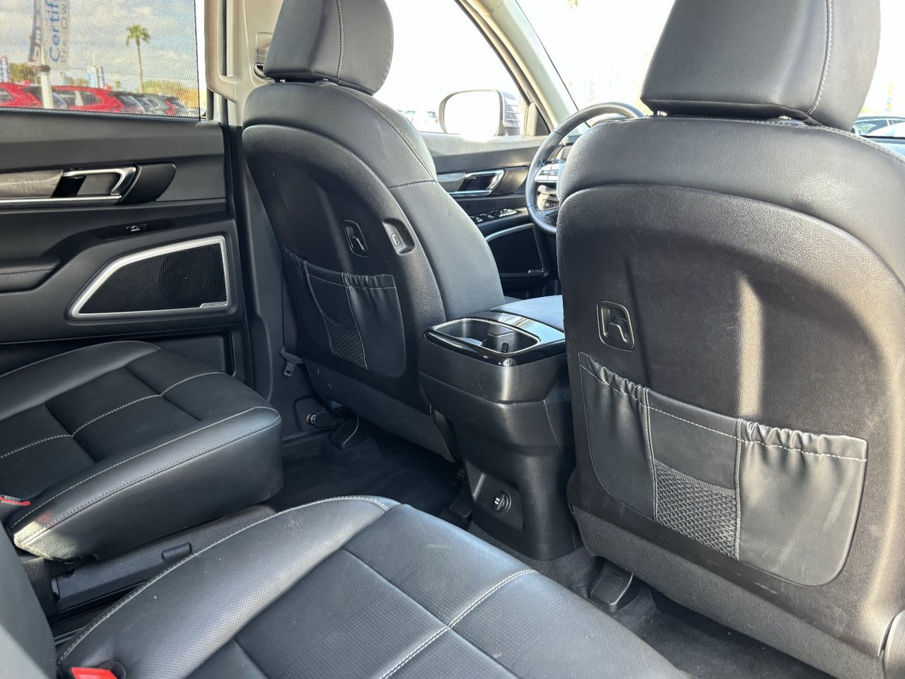 Used 2022 Kia Telluride EX w/ EX Premium Package FWD image 12