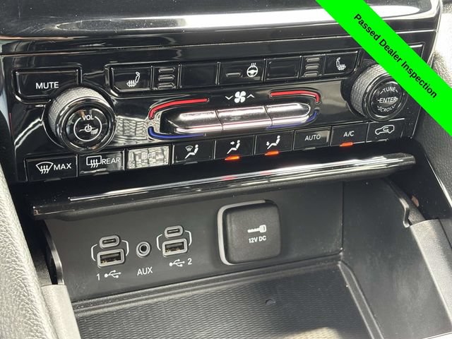 Used 2023 Jeep Grand Cherokee Altitude AWD/4WD image 20