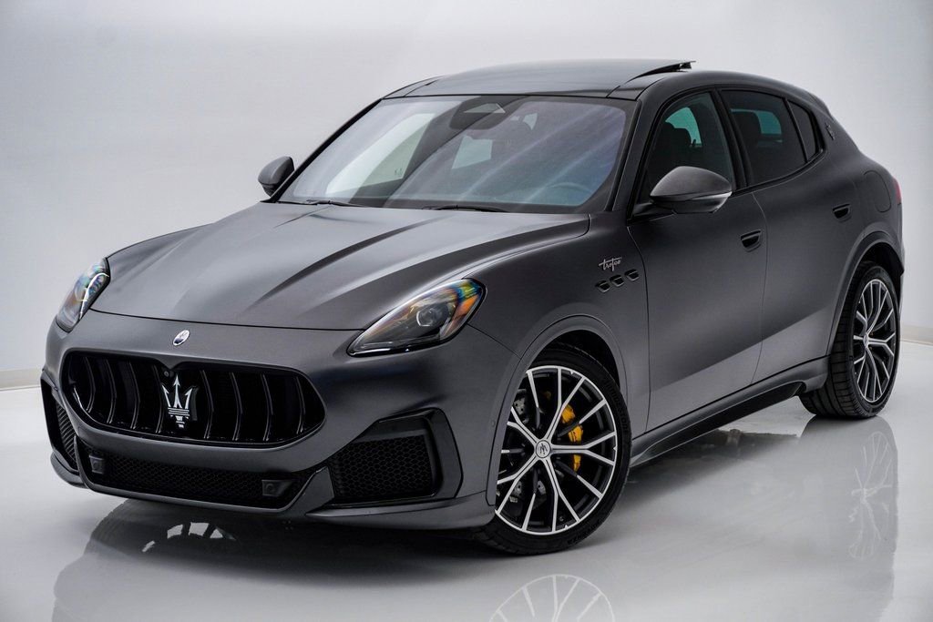 Certified 2024 Maserati Grecale Trofeo image 3