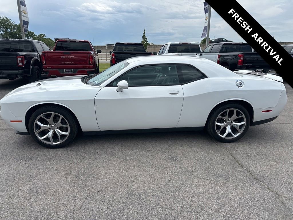 Used 2016 Dodge Challenger SXT Plus RWD image 7