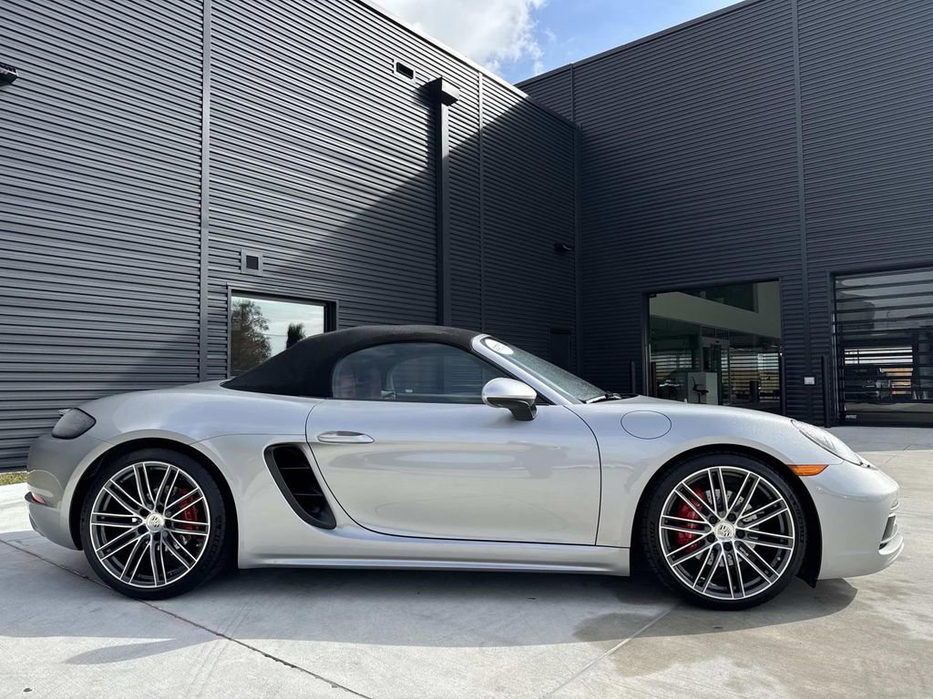 Certified 2025 Porsche 718 Boxster S image 10
