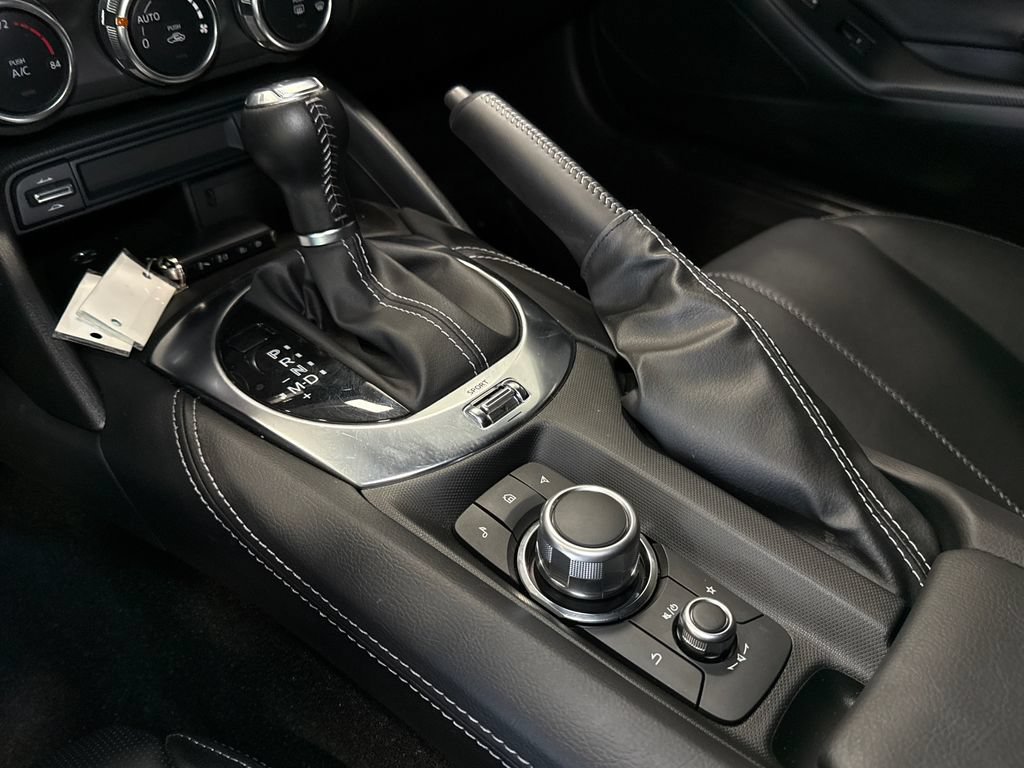 Certified 2025 MAZDA MX-5 Miata RF Grand Touring RWD image 15