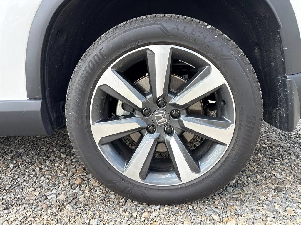 Used 2025 Honda Pilot Elite image 9