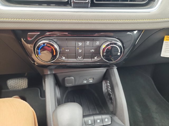 Used 2026 Chevrolet TrailBlazer ACTIV w/ Driver Confidence Package FWD image 19