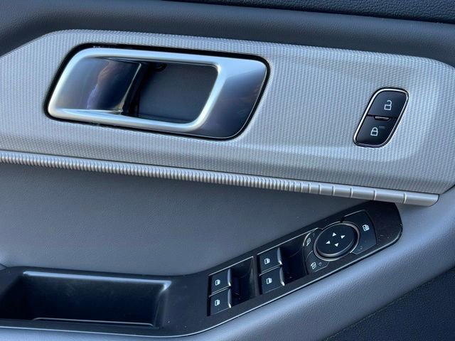 New 2026 Ford Explorer Active image 24