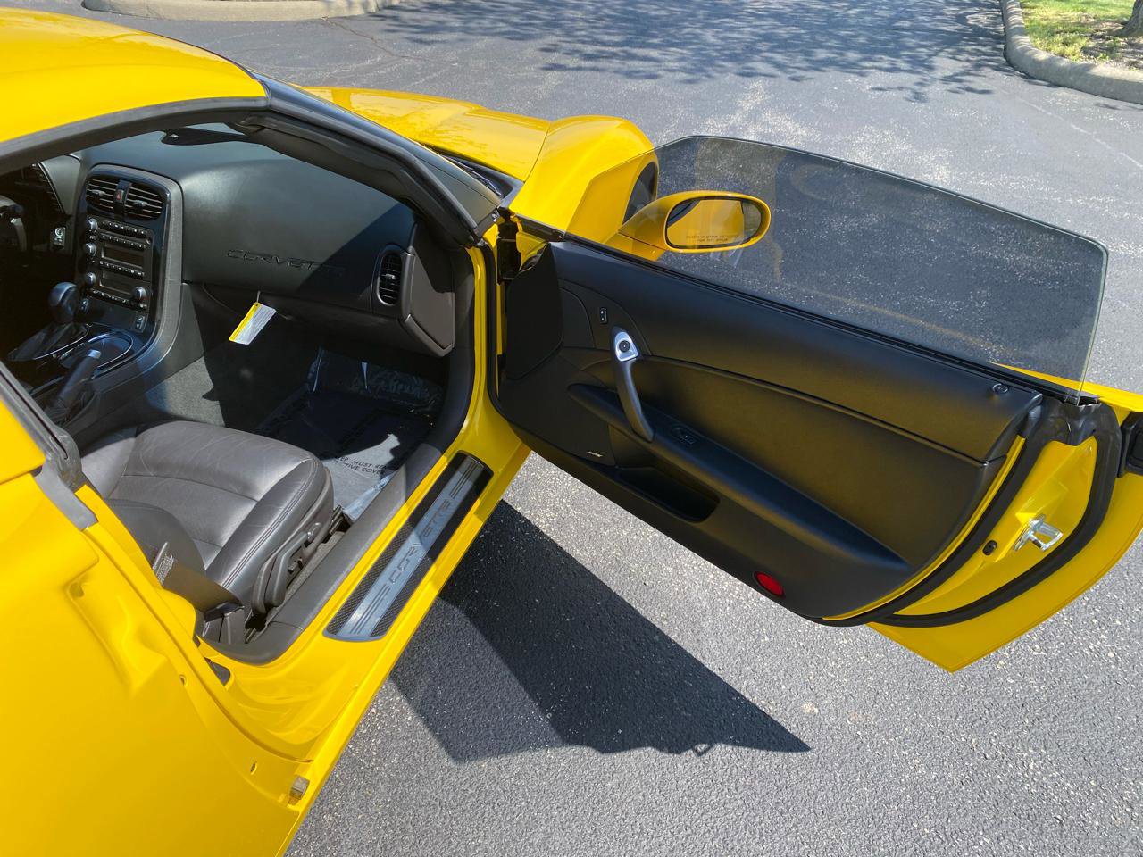 Used 2008 Chevrolet Corvette Coupe w/ Preferred Equipment Group RWD image 14