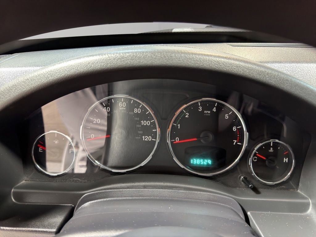 Used 2012 Jeep Liberty Sport RWD image 11