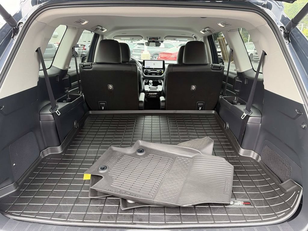 Used 2024 Toyota Grand Highlander FWD image 12