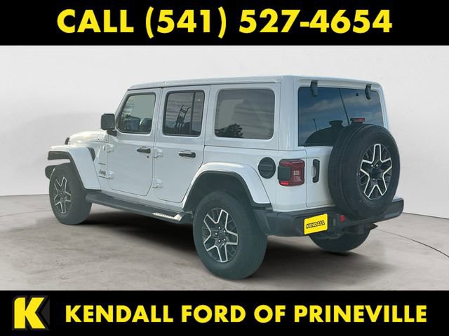 Used 2024 Jeep Wrangler Sahara AWD/4WD image 3