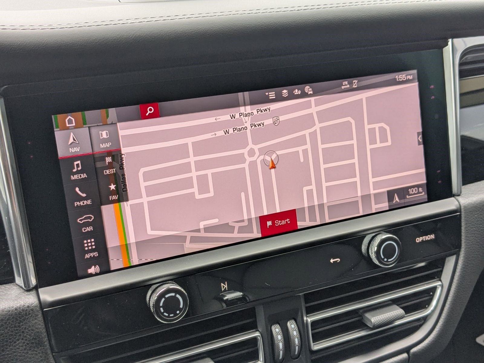 New 2026 Porsche Macan AWD/4WD image 18