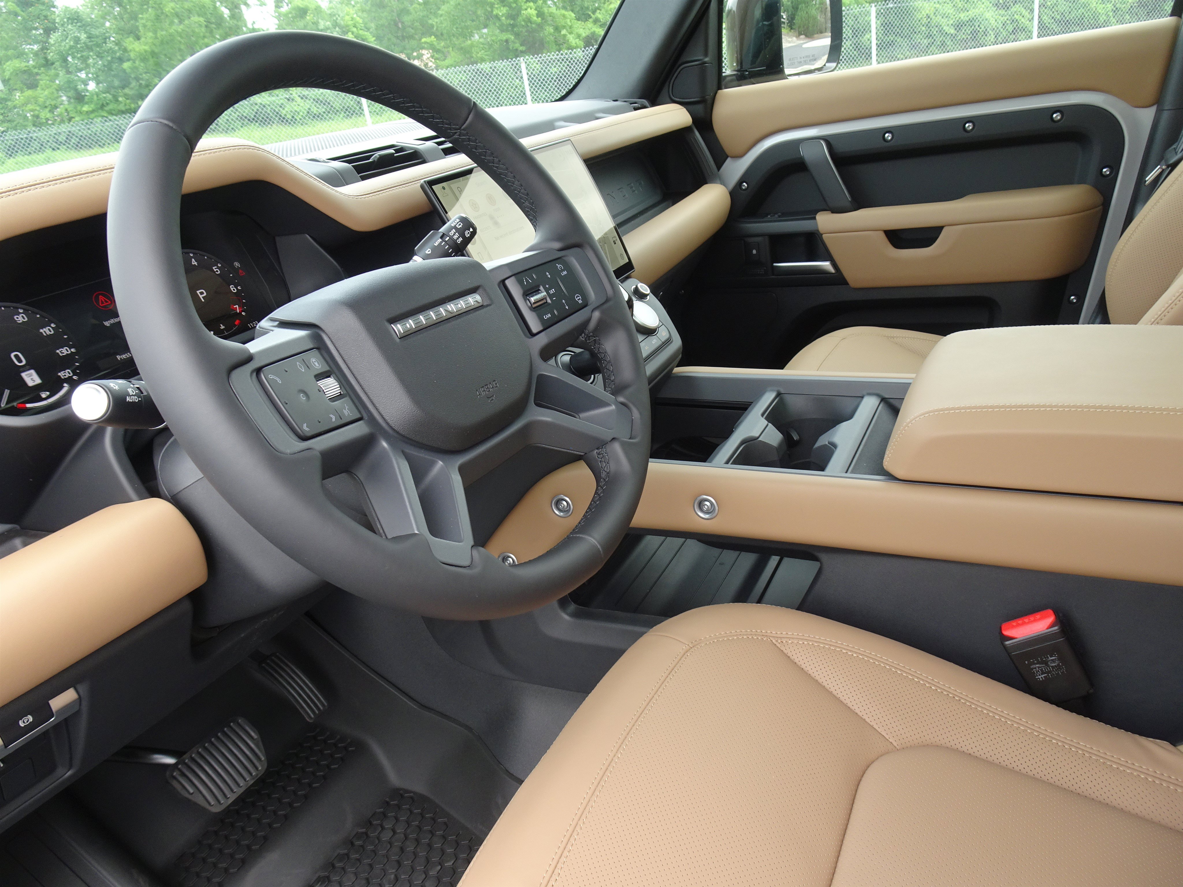 New 2026 Land Rover Defender 110 X-Dynamic SE AWD/4WD image 19