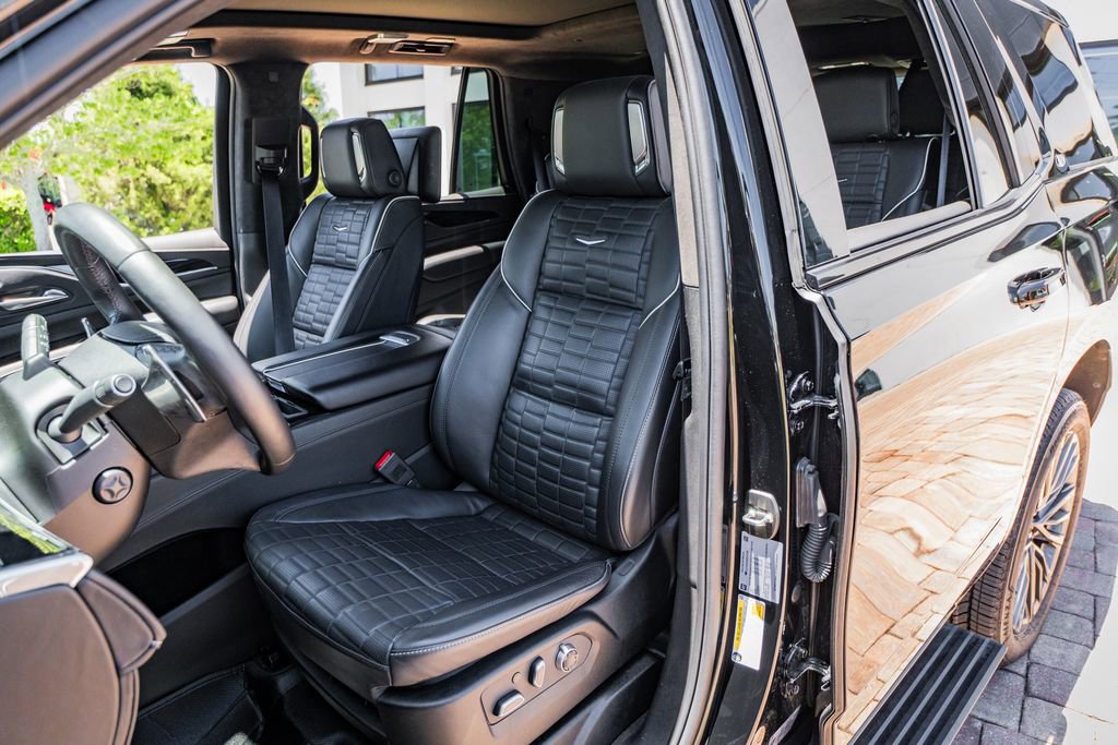 Used 2024 Cadillac Escalade V AWD/4WD image 20